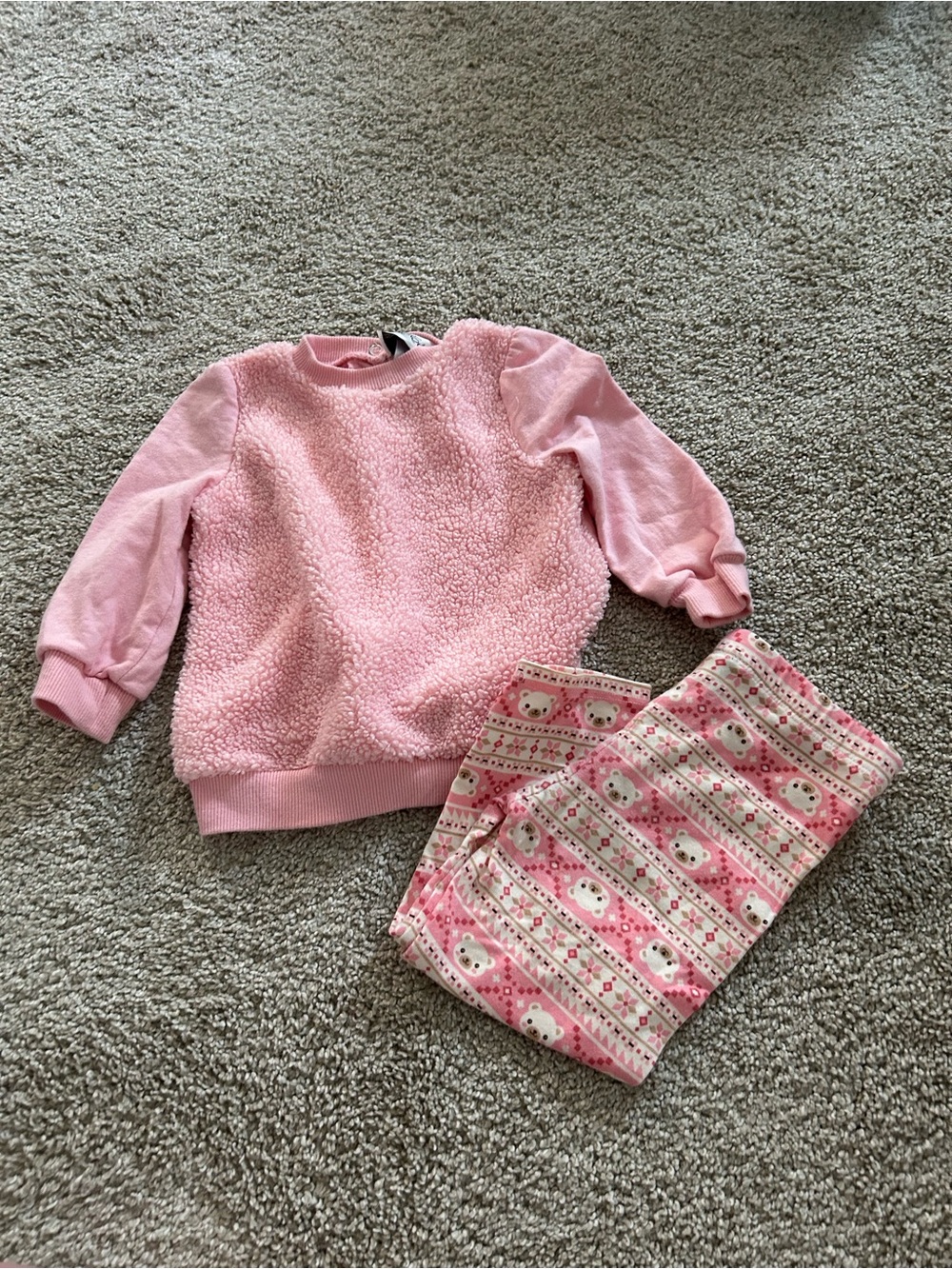 Rare Editions 2T Pink fuzzy long sleeve top and bear print leggings set